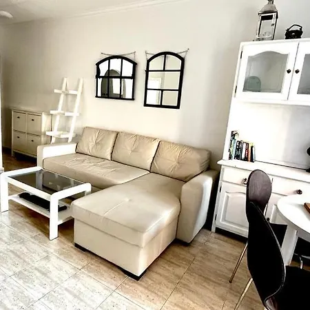 Cozy And Bright Locos דירה