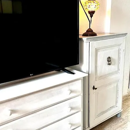 Cozy And Bright Locos Apartment