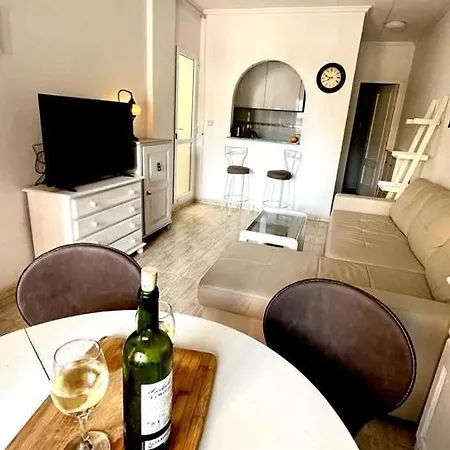 Апартаменти Cozy And Bright Locos Торрев'єха
