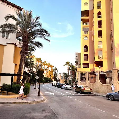 Cozy And Bright Locos Apartment Torrevieja