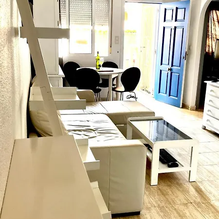 Апартаменти Cozy And Bright Locos Торрев'єха